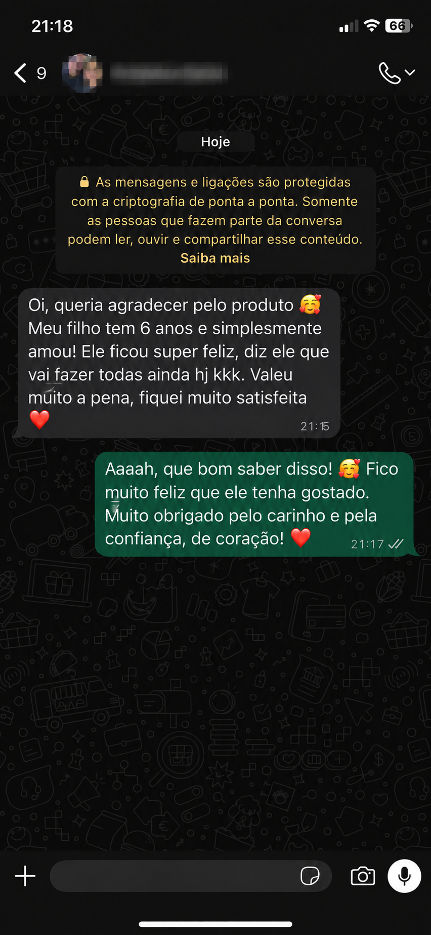 Depoimento de uma mãe dizendo que o filho de 6 anos amou o produto e ficou muito feliz